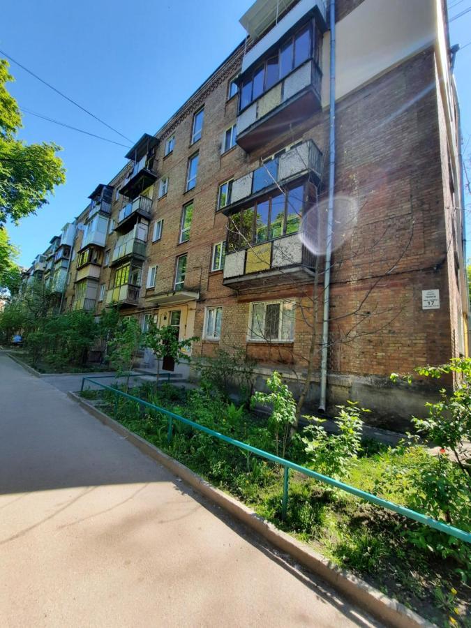 Посуточно Мини-Студия Метро Дорогожичи Киев Exteriör bild