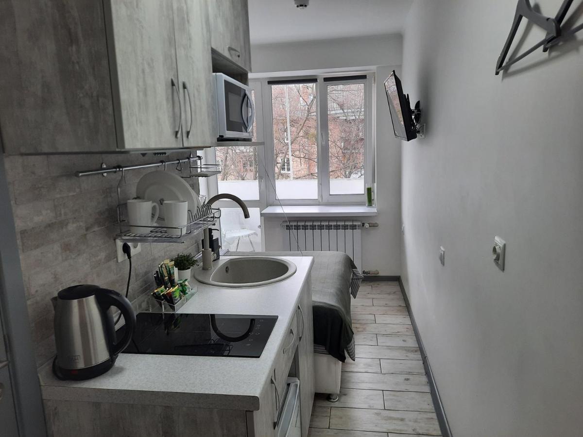 Посуточно Мини-Студия Метро Дорогожичи Киев Exteriör bild